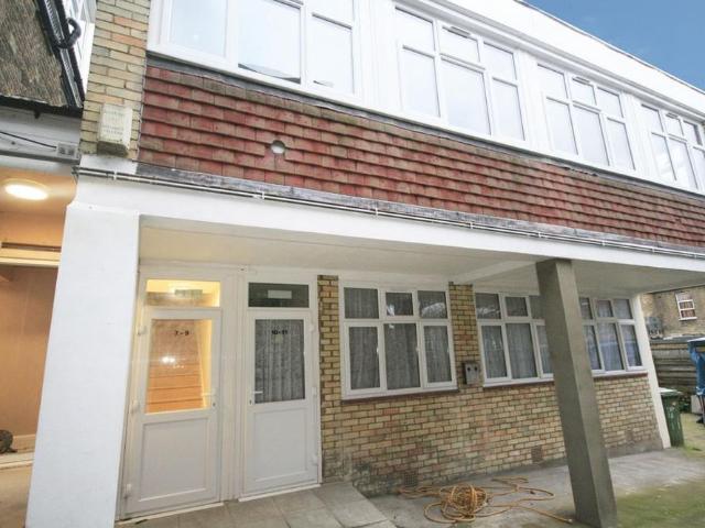 Apartment for rent in Gants Hill, Greater London