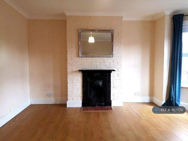 Flat for rent in Shirley Park, City Of Southampton