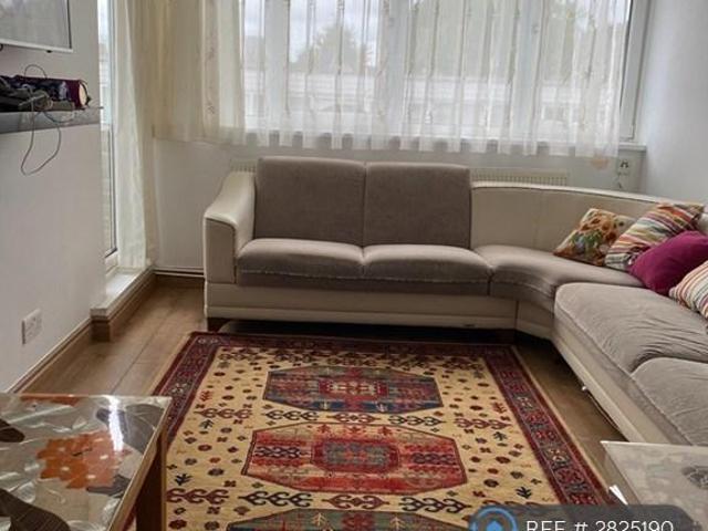 Flat for rent in Islington, Isle Of Man