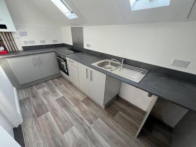 Apartment for rent in Staniland, Boston