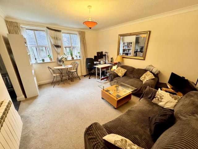 Apartment for rent in Charlotteville, Westborough