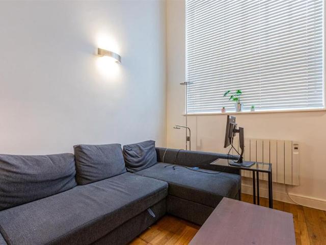 Apartment for rent in Wales