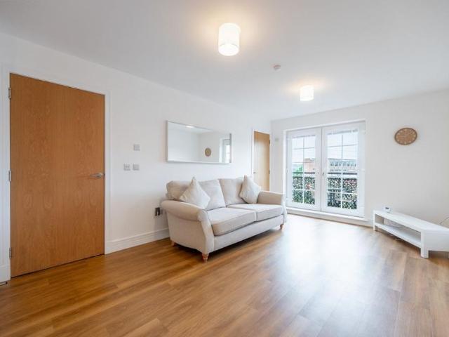 Apartment for rent in Knightswood, Scotland