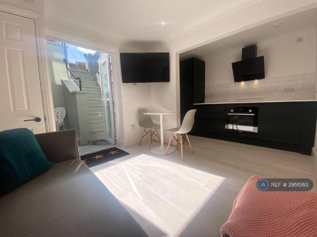 Apartment for rent in Wymans Brook, Golden Valley