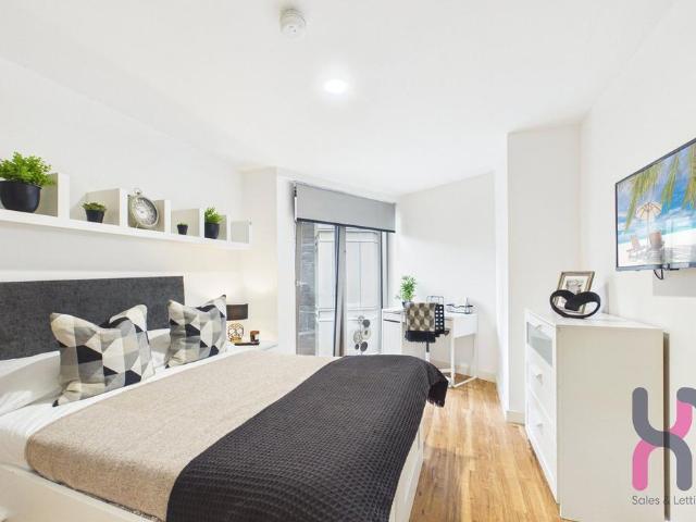 Flat for rent in Ropewalks, Calderstones