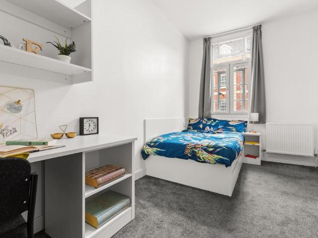 Flat for rent in Bede Island, Old Wharf