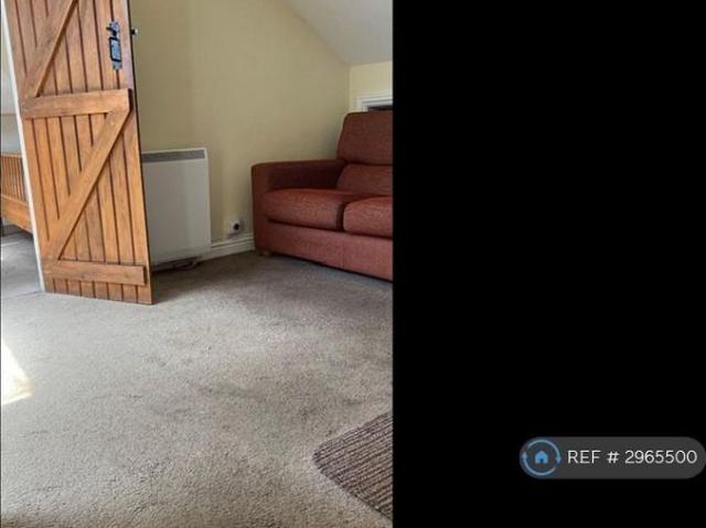 Apartment for rent in High Wycombe Community Board, High Wycombe