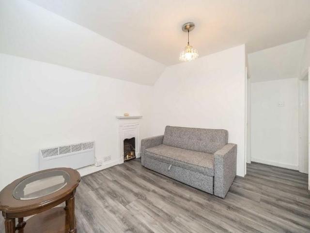 Apartment for rent in West Norwood, Greater London