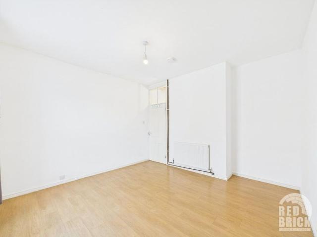 Apartment for rent in New Bilton, Warwickshire