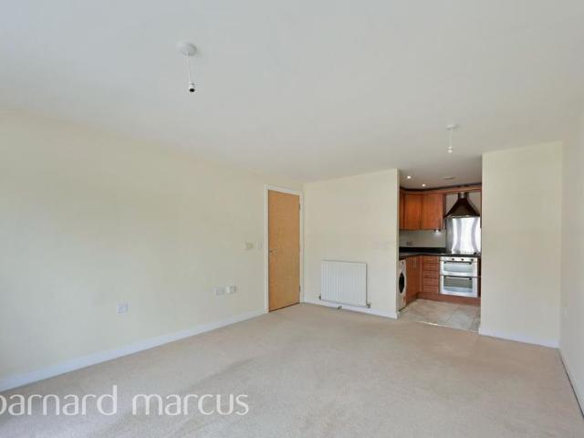 Apartment for rent in London Borough of Merton, Greater London