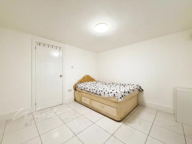 Apartment for rent in Greenhithe, Dartford