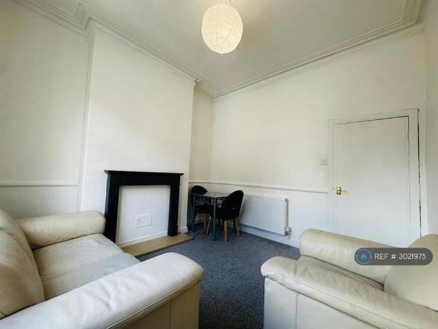 Apartment for rent in Deepdale, Higher Bartle