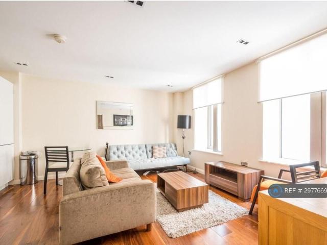 Apartment for rent in Clapham, Greater London