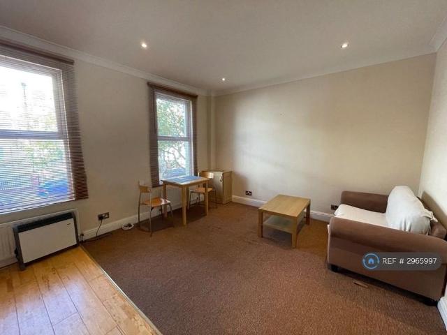 Apartment for rent in Clapham Junction, Greater London
