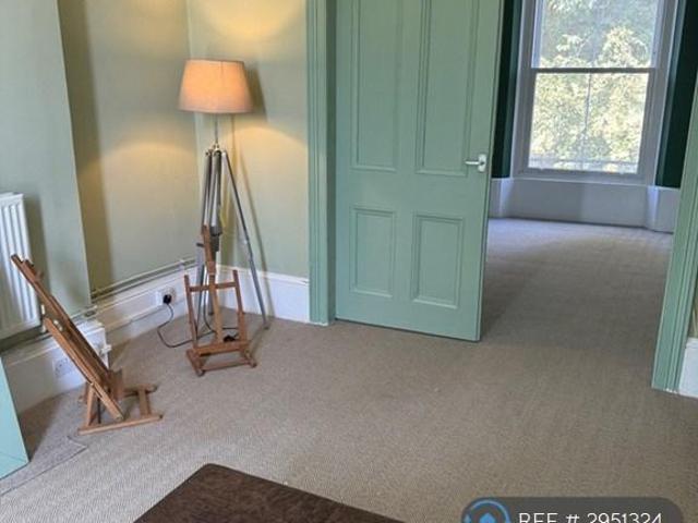 Flat for rent in Shepherd's Bush, Greater London