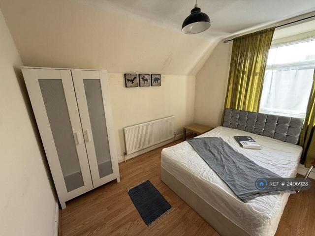 Flat for rent in Highfields, Old Wharf