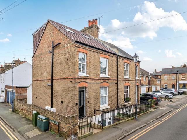 Flat for rent in Clewer Village, Windsor