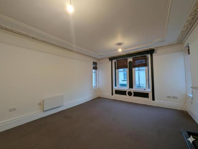 Apartment for rent in Llanbadoc, Wales