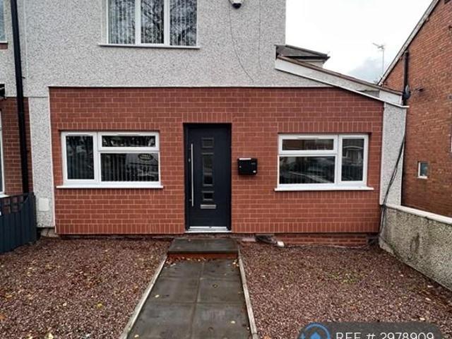 Flat for rent in Catherine Cross, Darlaston