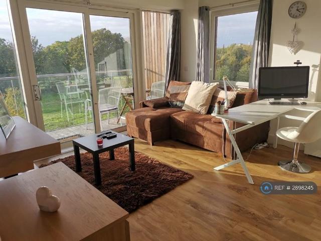 Apartment for rent in Kidbrooke Village, Greater London