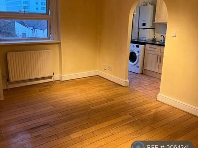 Apartment for rent in London Borough of Croydon, Greater London