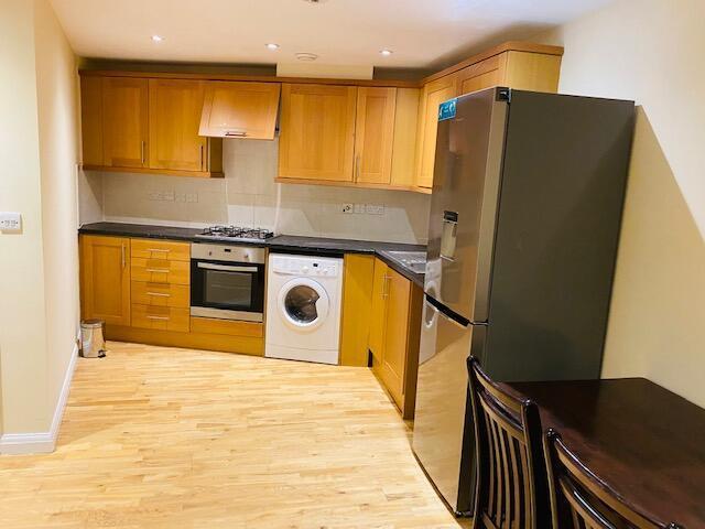 Flat for rent in Northwood, Greater London
