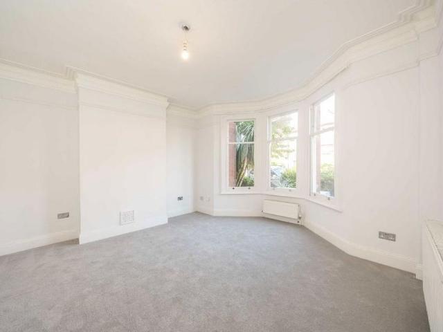 Apartment for rent in Streatham Hill, Greater London