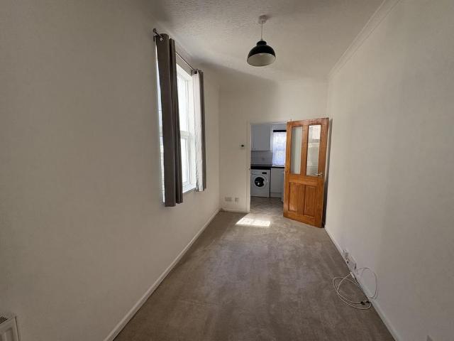 Apartment for rent in Lipson Vale, Plymouth
