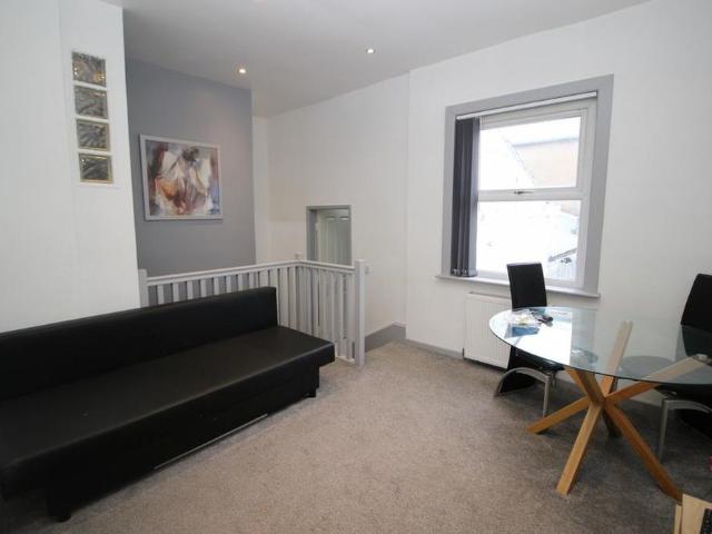 Apartment for rent in Avenham, Higher Bartle