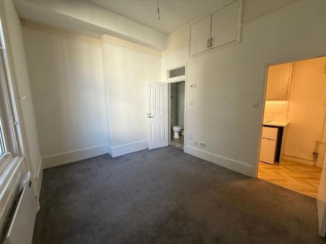 Apartment for rent in Brunswick, Brighton & Hove