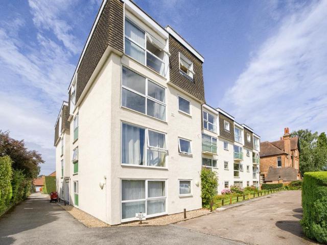 Flat for rent in Milverton, Green Close
