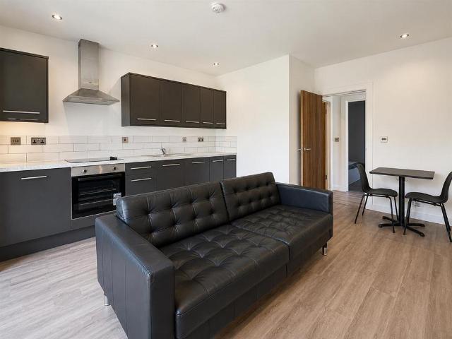 Flat for rent in Falcon Lodge, Wales