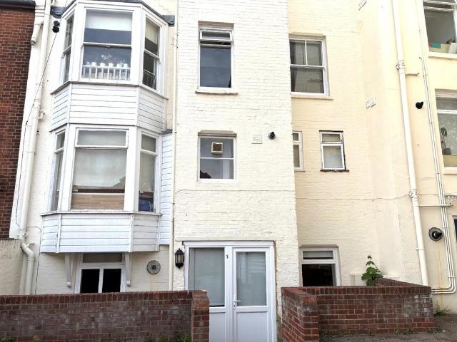 Flat for rent in St. Mildred's, The Bridge