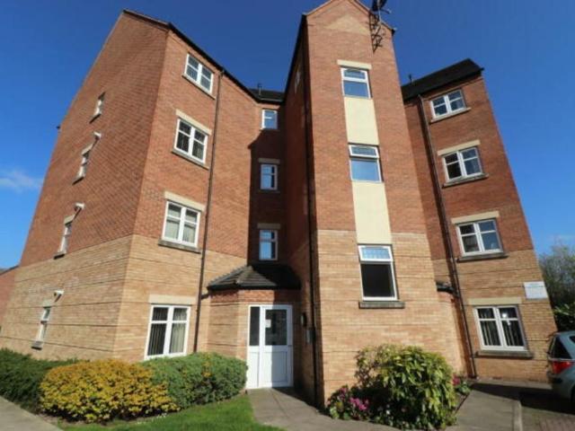 Flat for rent in Greenlands, Redditch