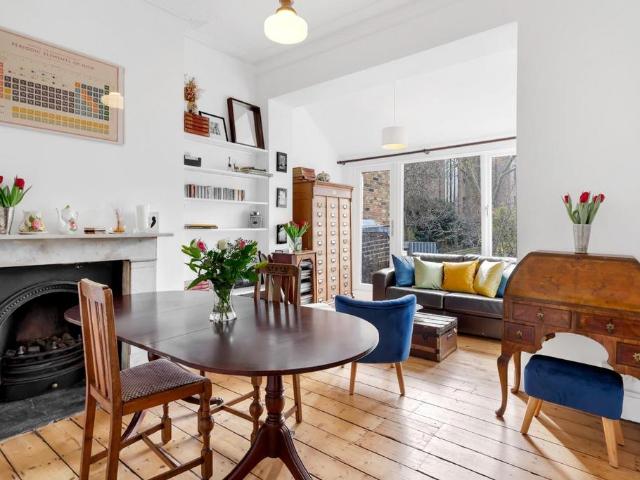 Flat for rent in Highbury, Isle Of Man