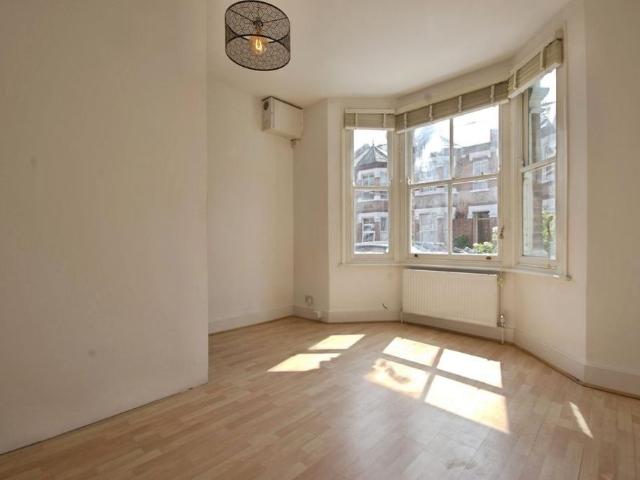 Apartment for rent in London Borough of Hounslow, Greater London