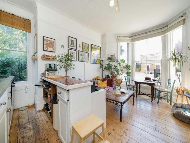 Apartment for rent in Hendon, Greater London