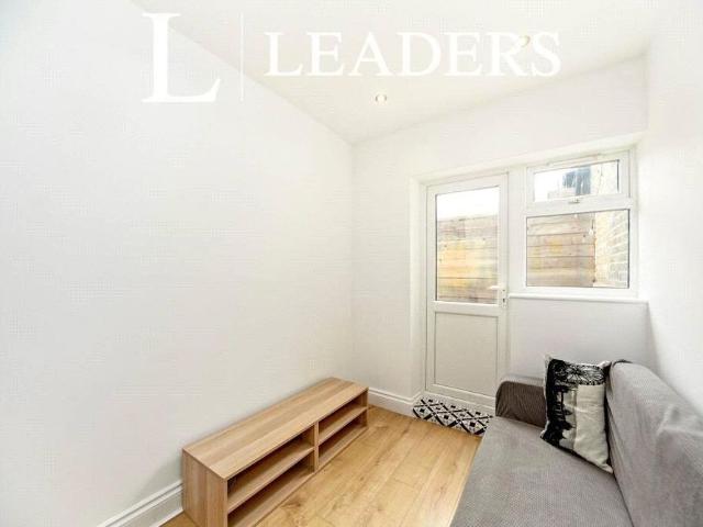 Apartment for rent in London Borough of Croydon, Greater London