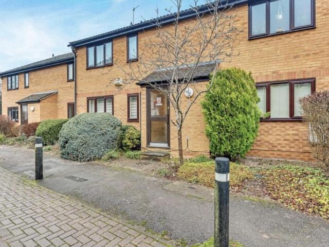 Flat for rent in Wooburn, Loudwater
