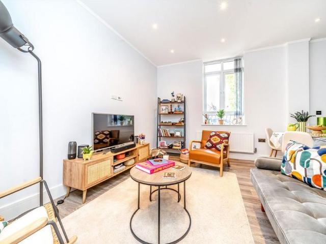 Apartment for rent in London Borough of Hounslow, Spring Grove