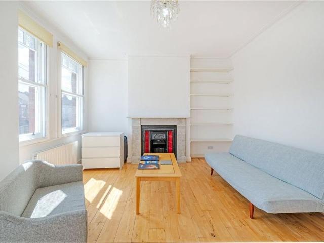 Apartment for rent in Dudden Hill, Greater London
