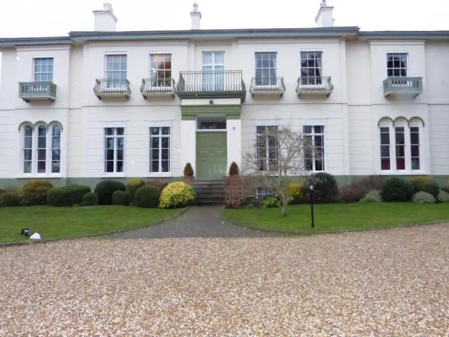 Flat for rent in Prestbury, Golden Valley