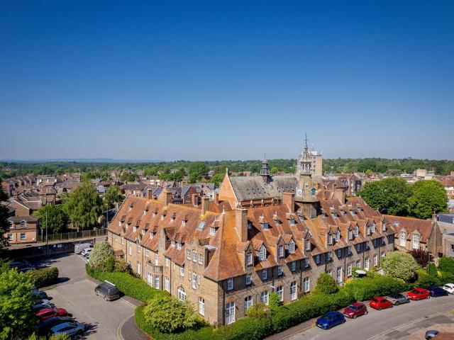 Flat for rent in Perryfields, West Sussex