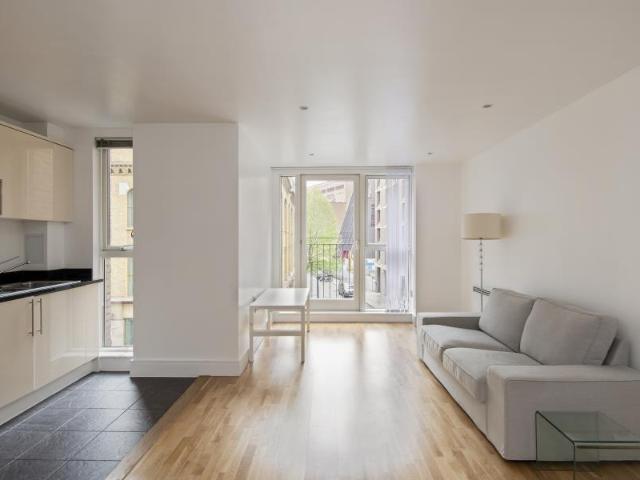Flat for rent in Greater London