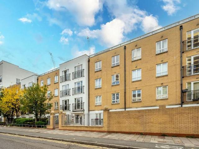 Apartment for rent in Stratford Marsh, Greater London