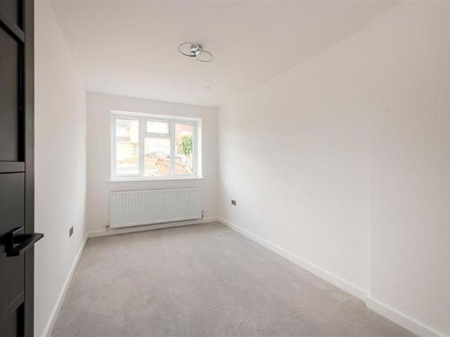 Apartment for rent in Daws Hill, Cressex
