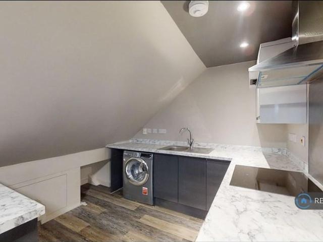 Apartment for rent in Kilton, Costhorpe