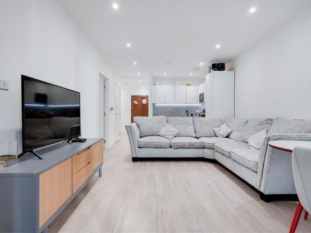 Apartment for rent in Greater London