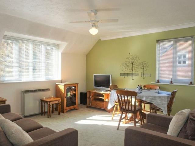 Apartment for rent in Coley Park, Reading
