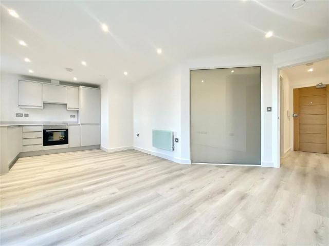 Flat for rent in Wokingham, Isle Of Man